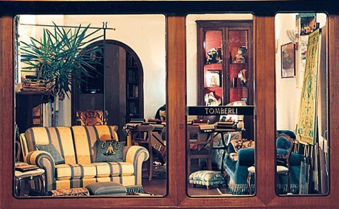 - LA TAPPEZZERIA TOMBERLI